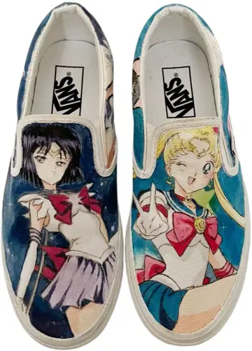 VANS 세일러문 슬립온 스니커즈