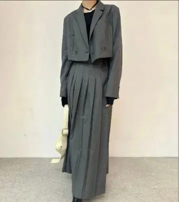 AMERI VINTAGE 플리츠 자켓 스커트 셋업