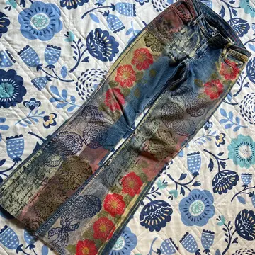 ALLEN B. 꽃무늬 스트레이트 데님 26