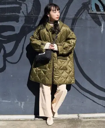 FREAK'S STORE 퀼팅 코트 옷깃 포함