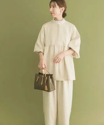 미사용 새상품! 어반 리서치 자켓 프릴 상의 x 팬츠 세트