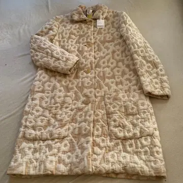 미나 페르호넨 코트