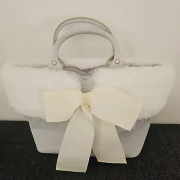 금일 한정 새상품급 로디스포토 백 귀여운 퍼 리본 스카이블루