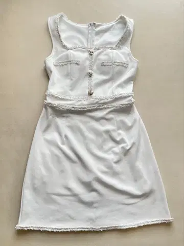 dazzy 화이트 슬리브리스 드레스