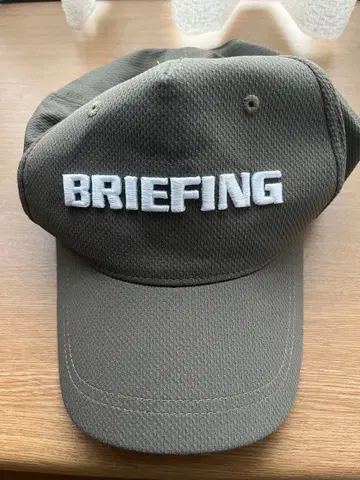 BRIEFING 카키 캡