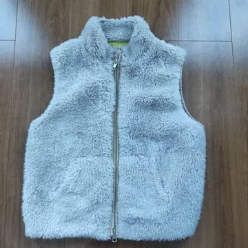 맥피 인조 모피 베스트