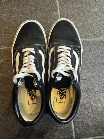 Vans 블랙 화이트 스니커즈