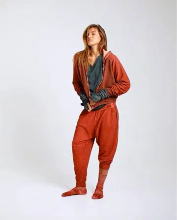 새상품급 살세이션 루스트 컬러 집 후디 후드티 사이즈 S