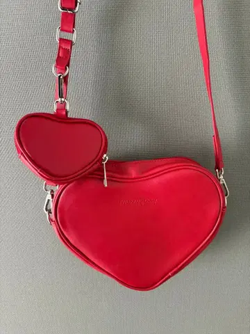 메리제니 하트 숄더백