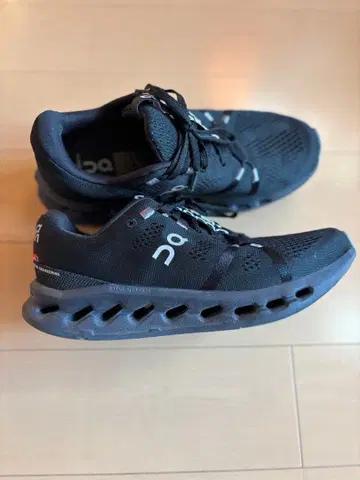 On 러닝화 Cloudsurfer 블랙 여성용 25.0