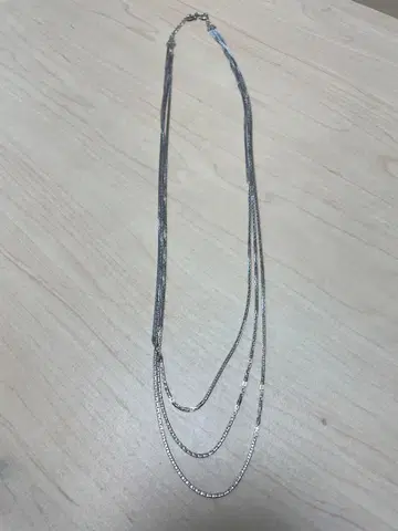 실버 컬러 3연 목걸이
