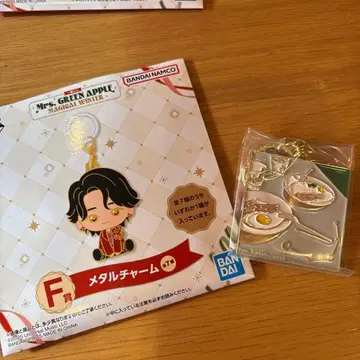 Mrs. GREEN APPLE 메탈 참 F상 breakfast