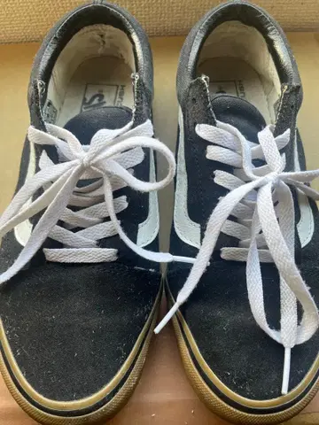 VANS 울트라쿠시 스니커즈 블랙/화이트