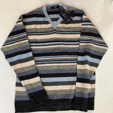 연말 특가 [새상품] FRANCO&DAVIDE FERRARO V넥 스웨터