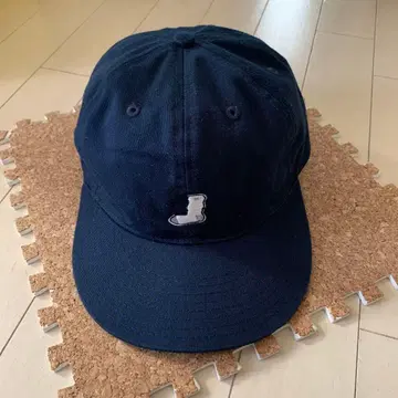 Whimsy socks 위므지 자수삭스 로고 캡 CAP 네이비 컬러