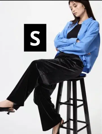 유니클로 소프트 벨로아 이지 팬츠 S 사이즈 블랙