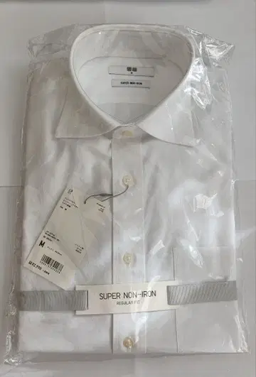 유니클로 화이트 슈퍼 논아이론 와이셔츠 M