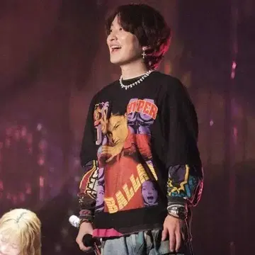 레어 비요크 부트렉 T셔츠 bjork 양면 프린트 세카오와 후카세 착용