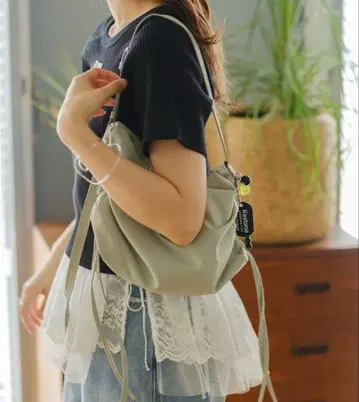 kastane 리본 셔링 백 민트