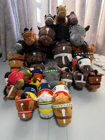 서러브레드 컬렉션 23체