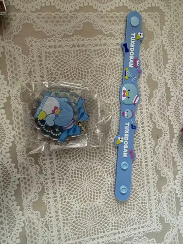 턱시도샘 러버 밴드 아크릴 키링