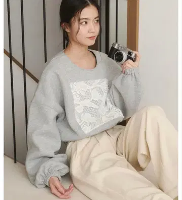 오늘 한정 가격! moi tytto 레이스 절개 PO 맨투맨