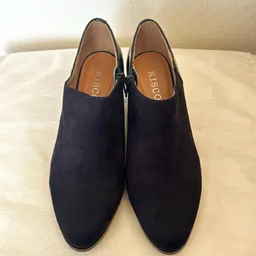 KISCO 네이비 부티 5.5cm 힐