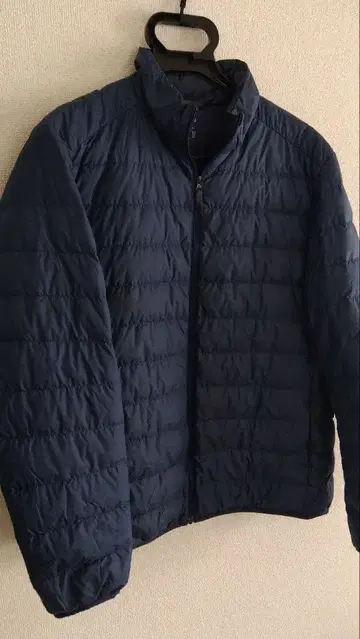 유니클로 울트라 라이트 다운 자켓 네이비 L 311-400504