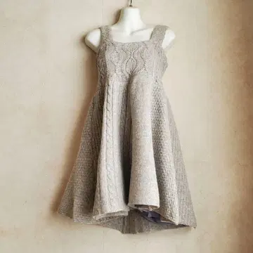 BEAMSBOY 슬리브리스 무릎 기장 오버롤 스커트 니트 그레이 뜨개질