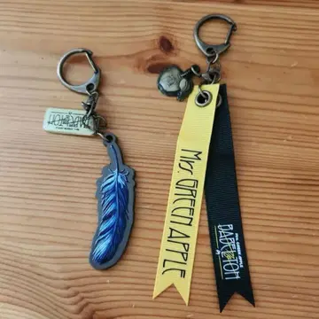 미세스 바벨 가챠 리본 깃털 키링