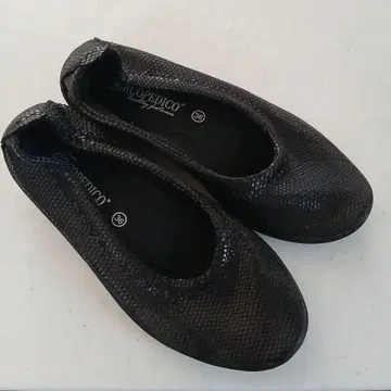 ARCOPEDICO 블랙 플랫슈즈 36 새상품