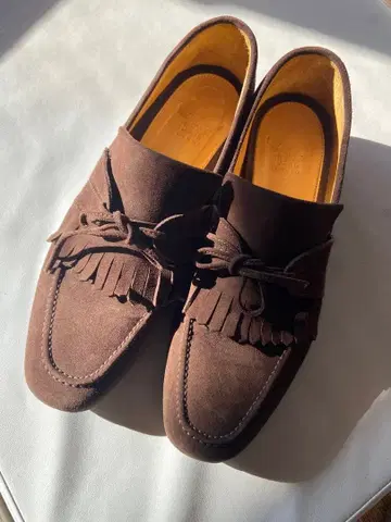 브라운 스웨이드 프린지 로퍼 오로비안코 41