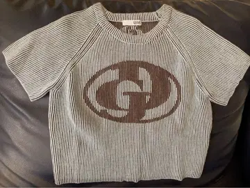 GYDA 로고 자수 반팔 니트