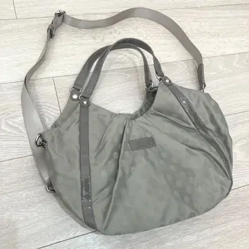 미사용 y'saccs 도트 무늬 자카드 에나멜 2way 토트백