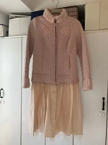 [정가 5만 이상] 르살롱디 튤 퀼팅 코트