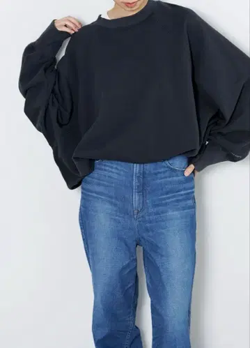 upper hights 오버 사이즈 크루넥 맨투맨 THE BROOKE