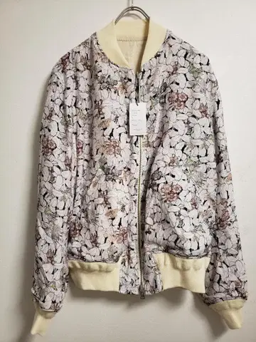 미사용 택 포함 CASSY PRIVE flower MA-1