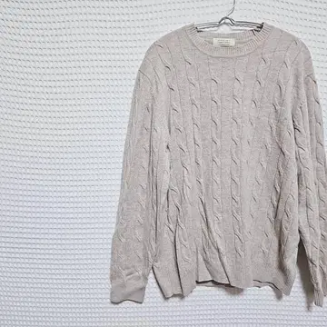 울 캐시미어 베이지 케이블 니트 스웨터 크루넥