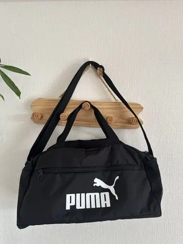 PUMA 메쉬 포켓 부착 더플백