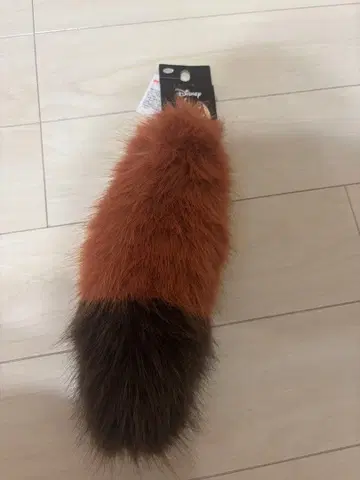 주토피아 닉 참 꼬리 디즈니 아베일 콜라보 스티커