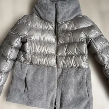 실버 그레이 다운 자켓 숏 기장