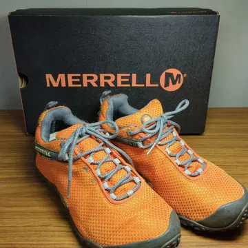 MERRELL WOMENS us7.5 24.5cm