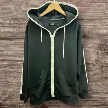 26L4 LUXE/R 럭스에르 지퍼 후드티 M 블랙