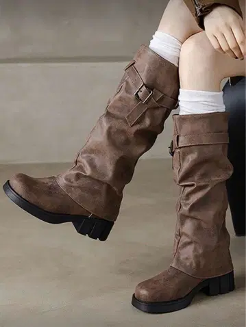 브라운 롱 부츠 버클 포함