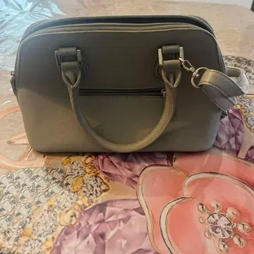 그레이 숄더백 칸막이 포함