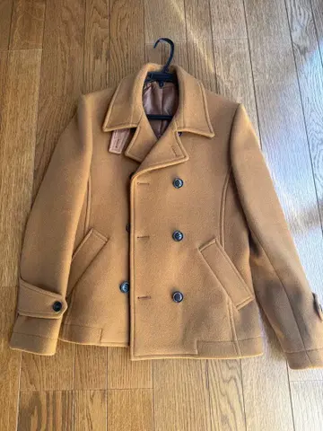 Lui's 카멜 피코트