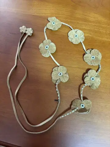 45r45rpm 꽃 모티브 목걸이