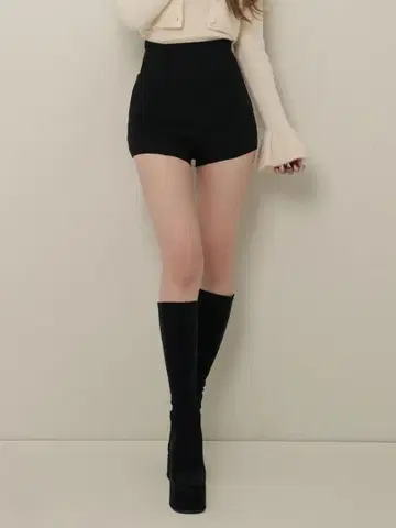 [ 당일 발송 ] Darich 미 실루엣 숏팬츠 블랙 FREE 사이즈