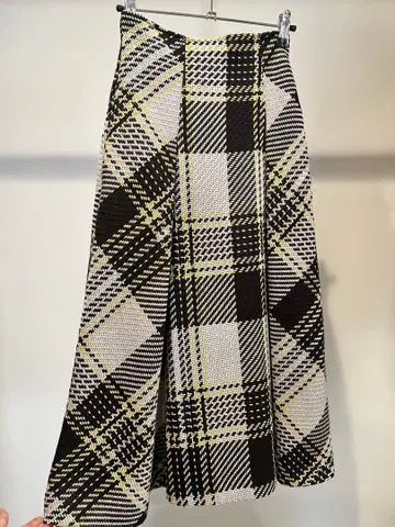 SNIDEL 체크 무늬 스커트 사이즈 0