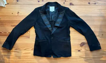 VANQUISH GOLD 테일러드 자켓 블랙